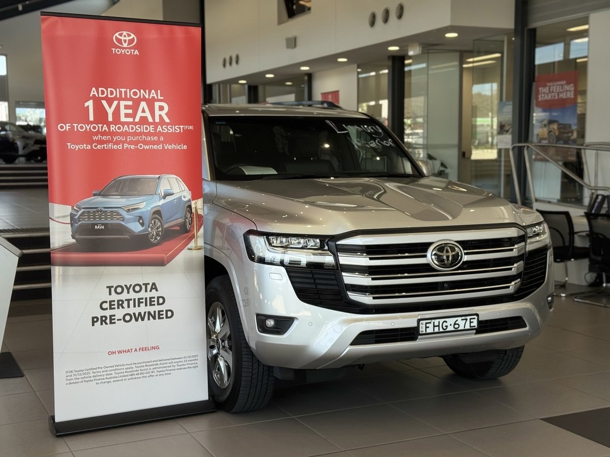 2020 Toyota Landcruiser Wagon GXL 4.5L T Diesel Automatic image 8