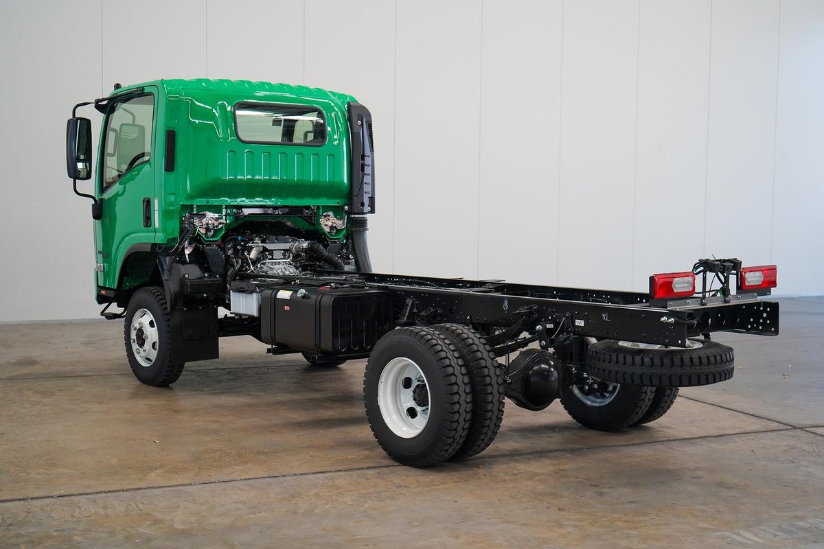 2026 Isuzu N Series image 3