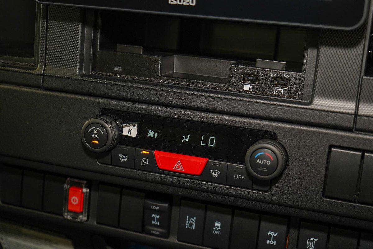 2026 Isuzu N Series image 12