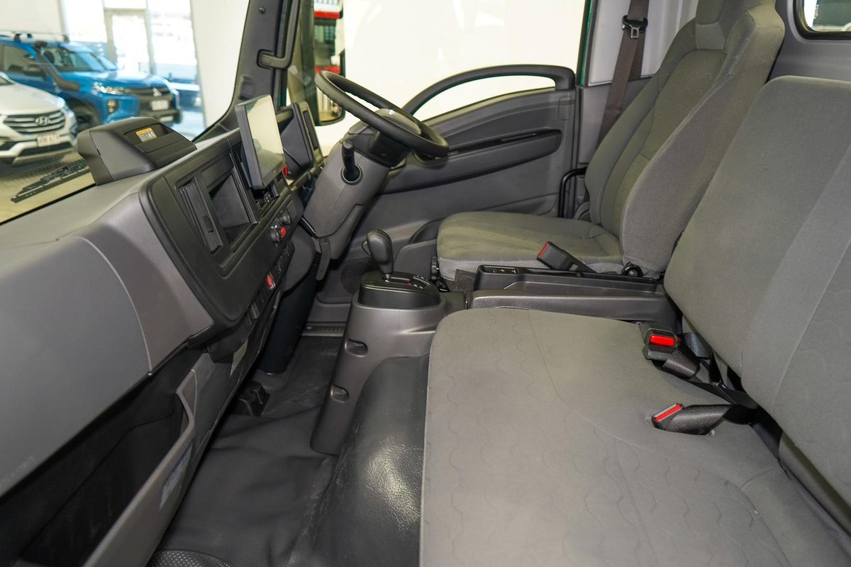 2026 Isuzu N Series image 7