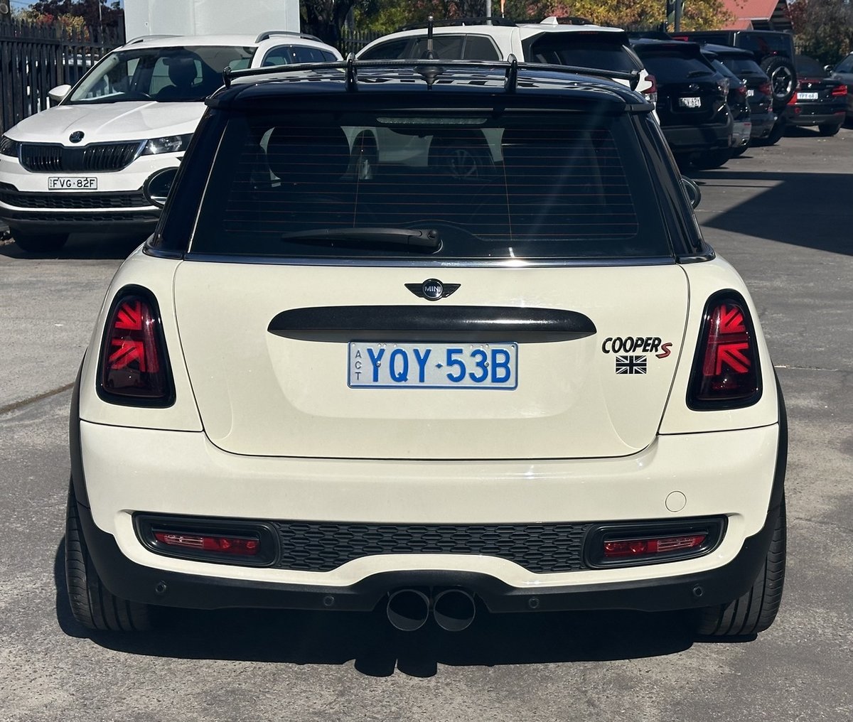 2013 MINI Hatch Cooper S R56 LCI image 11
