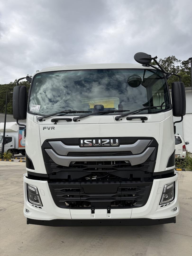2026 Isuzu F Series image 6