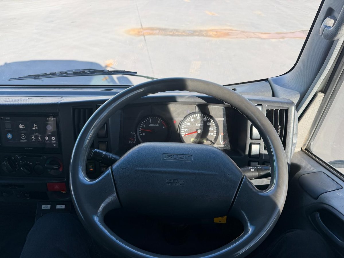 2008 Isuzu N Series NPR 400 image 20