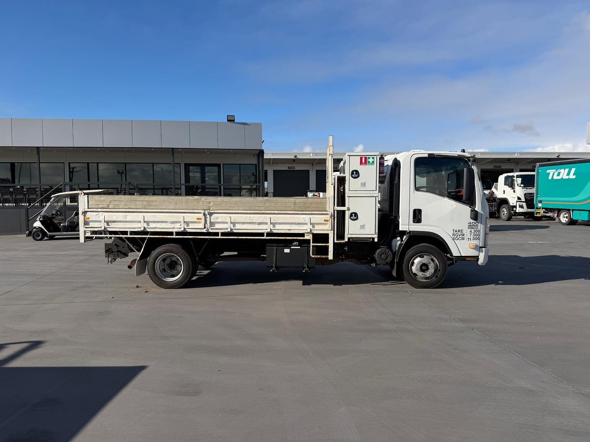 2008 Isuzu N Series NPR 400 image 7