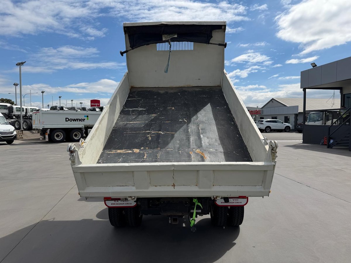 2018 Hino 300 Series 617 image 14