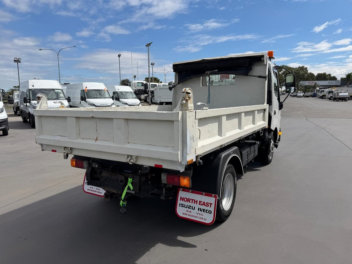 2018 Hino 300 Series 617 image 7