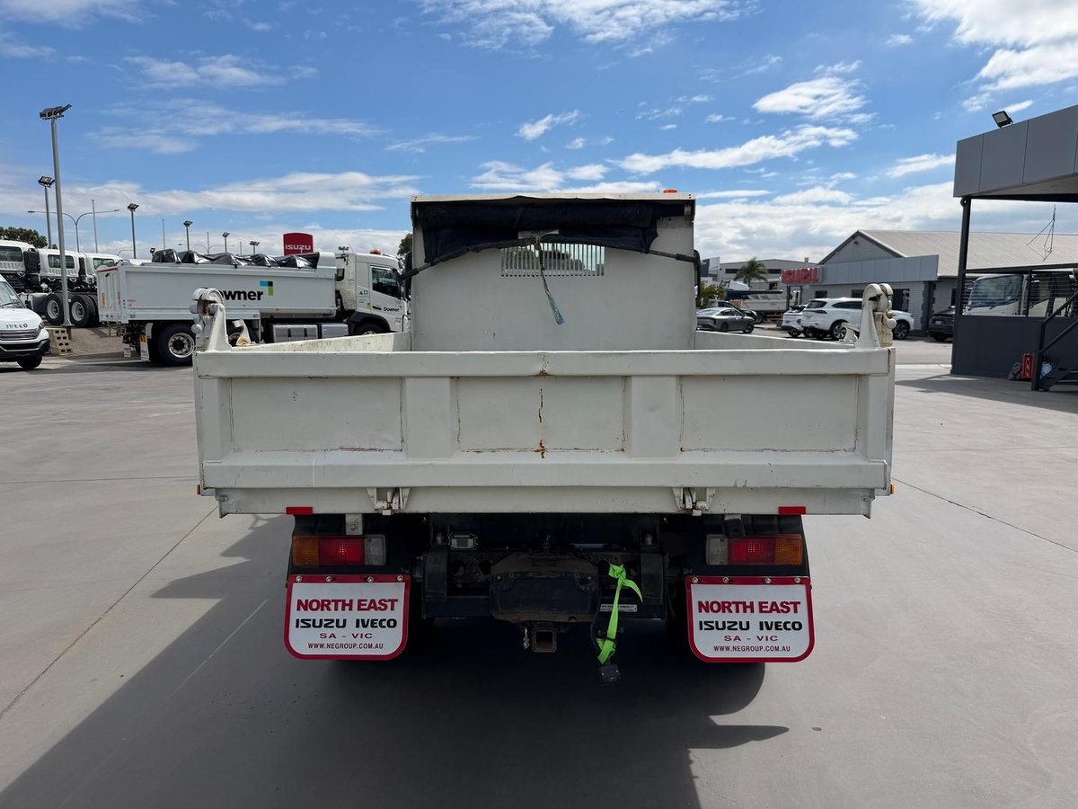 2018 Hino 300 Series 617 image 6