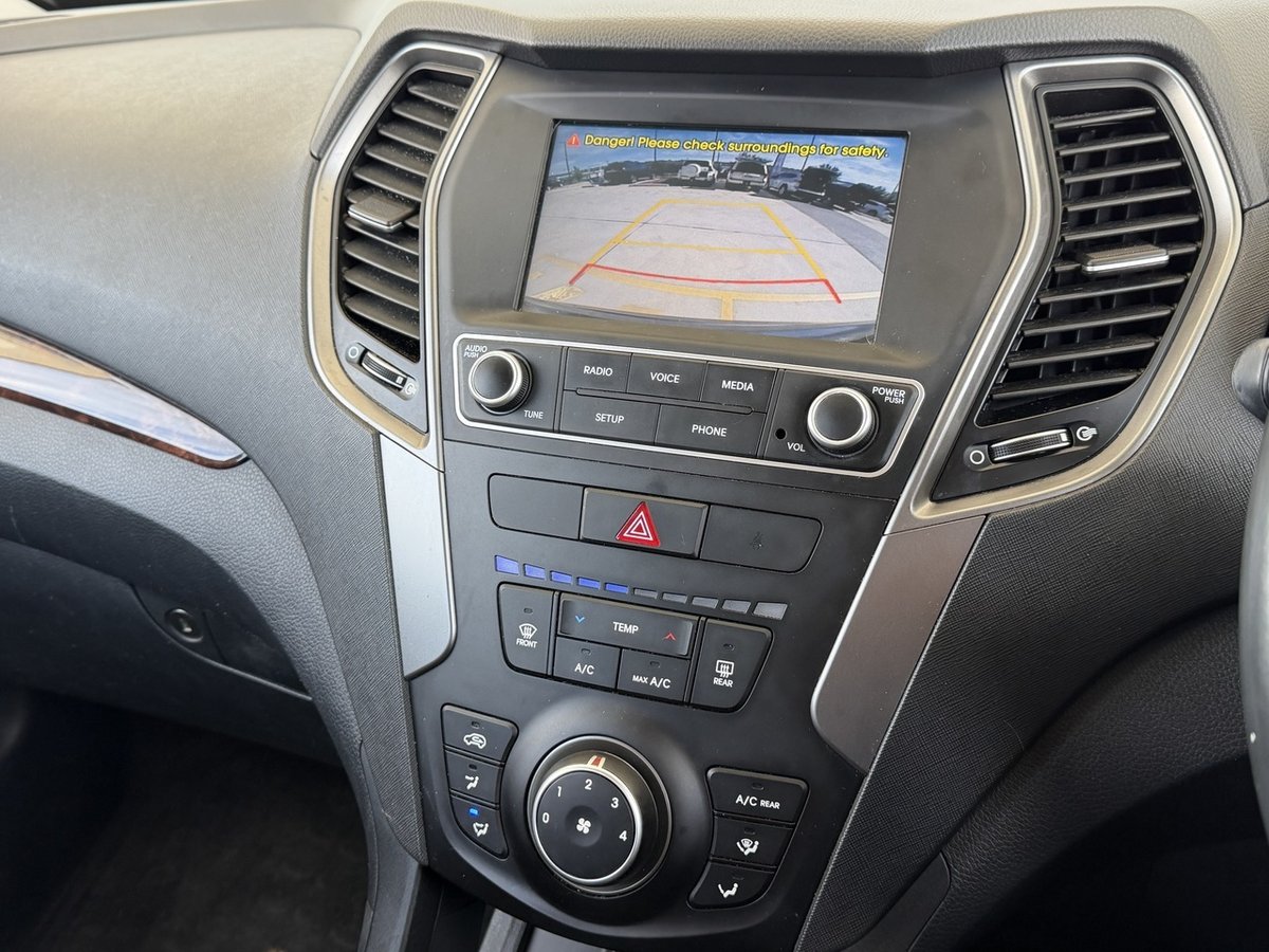 2018 Hyundai Santa Fe Active DM5 Series II MY18 4X4 On Demand image 12