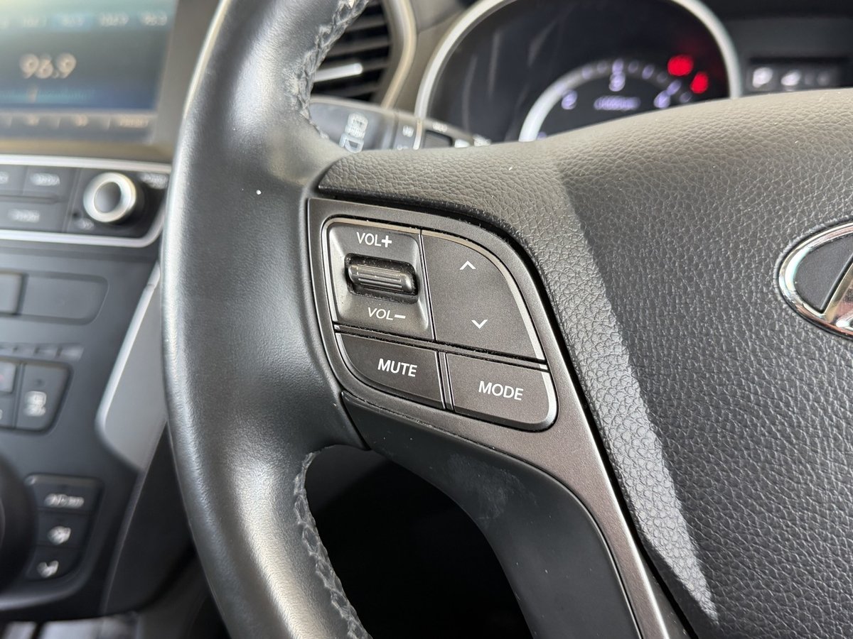 2018 Hyundai Santa Fe Active DM5 Series II MY18 4X4 On Demand image 15