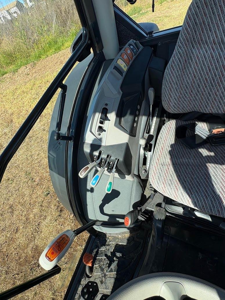 2025 Landini Rex T3 110f Cab image 12