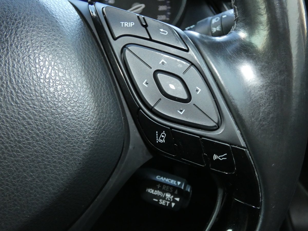 2019 Toyota C-HR Koba (2WD) Two Tone NGX10R image 14