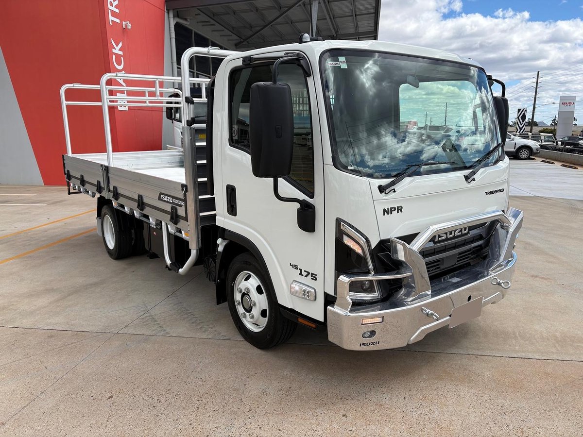 2026 Isuzu N Series image 2