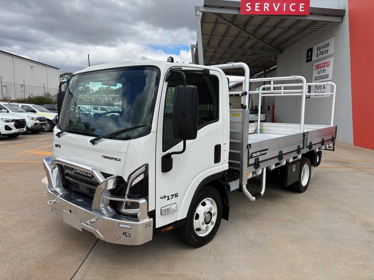 2026 Isuzu N Series image 4
