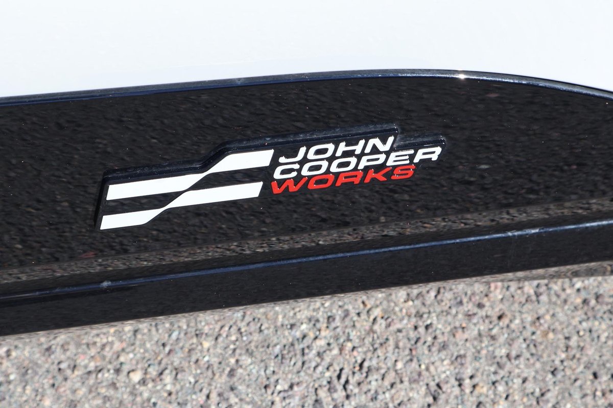 2025 MINI Aceman JCW E Favoured J05 image 31