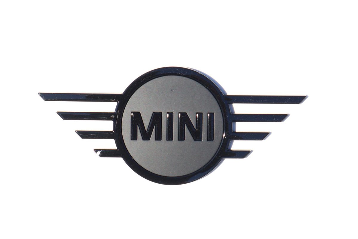 2025 MINI Aceman JCW E Favoured J05 image 34