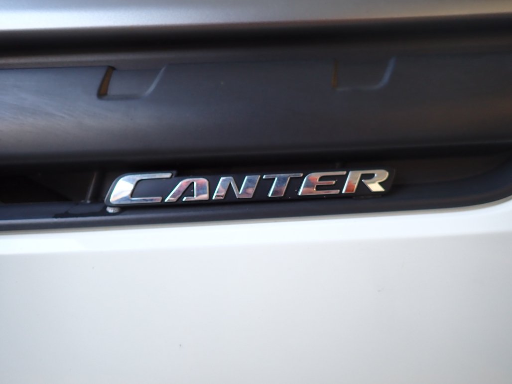 2020 Mitsubishi Canter Fuso image 20