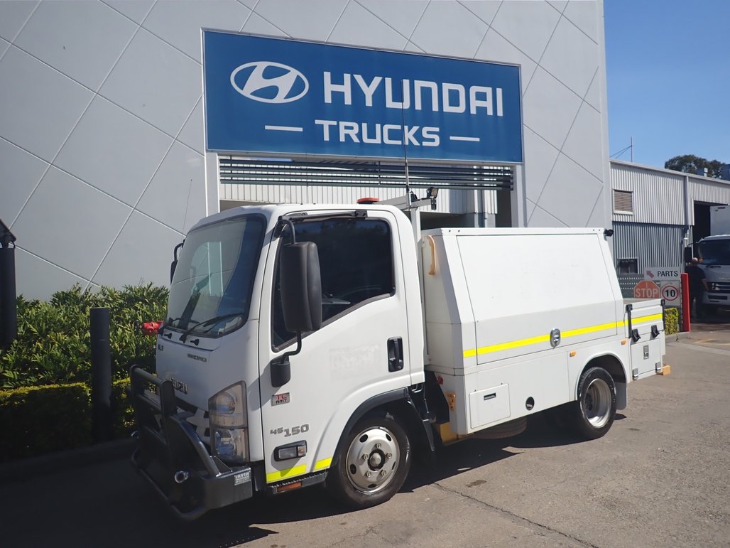 2020 Isuzu Nlr 45-150 image 21