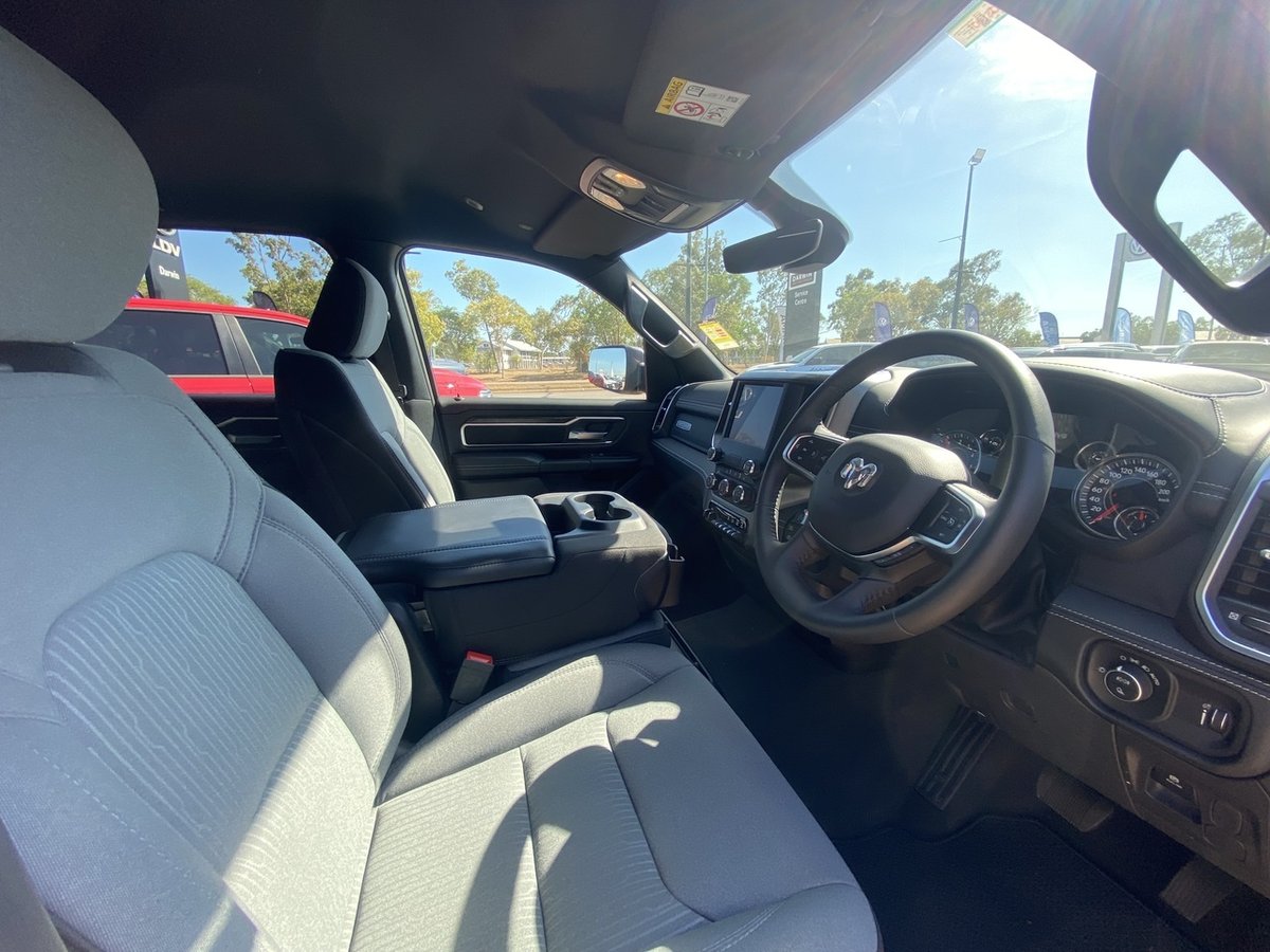 2024 Ram 1500 Big Horn SWB DT image 7