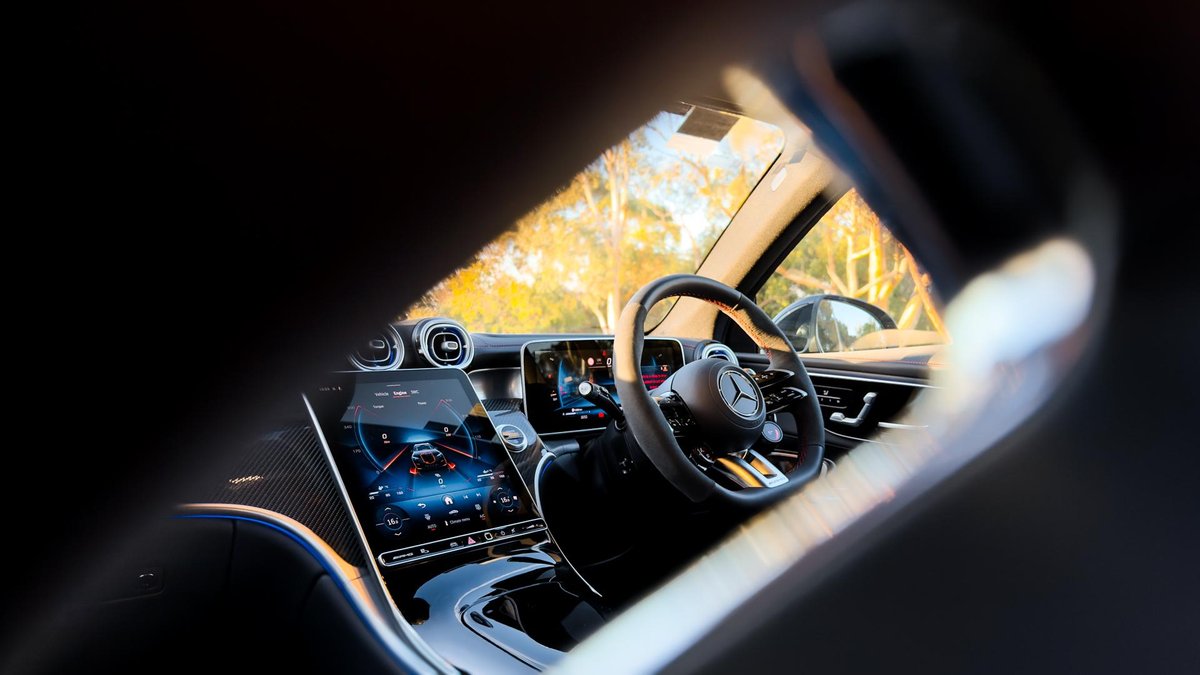 2025 Mercedes-Benz GLC-Class GLC43 AMG X254 Four Wheel Drive image 15