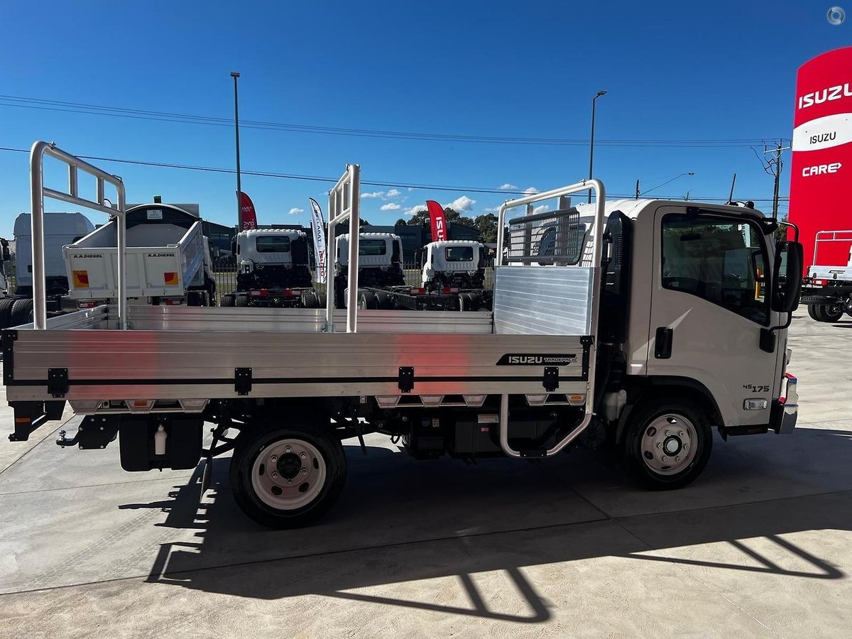 2026 Isuzu N Series NPR 45/65-175 DT D28 Tradepack image 3