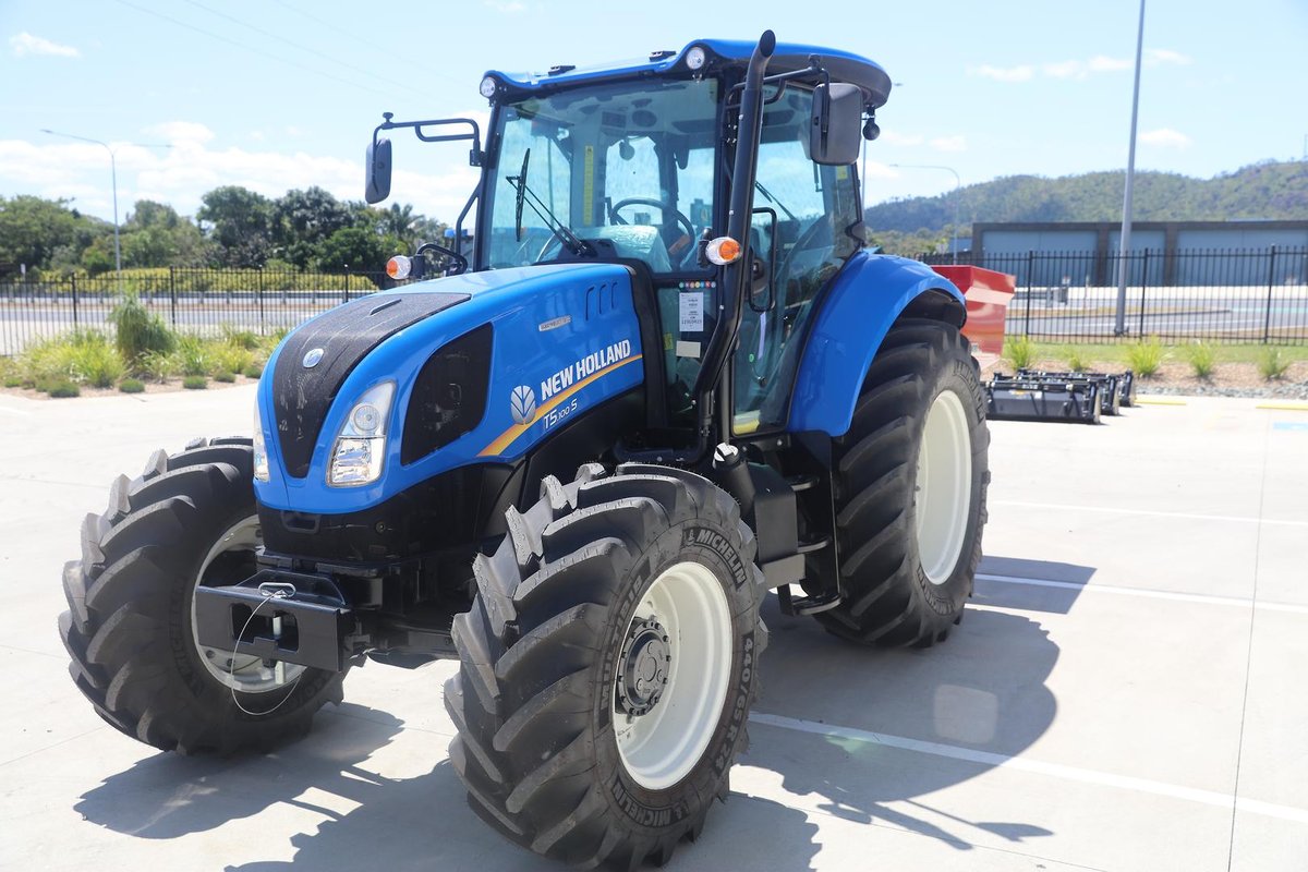2023 New Holland T5.100S image 5