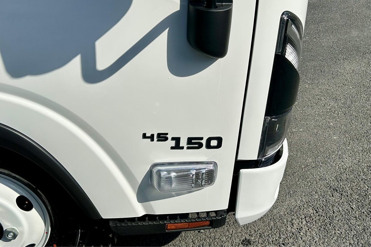 2026 Isuzu N Series Nlr 45-150 Dt D34 Traypack image 9
