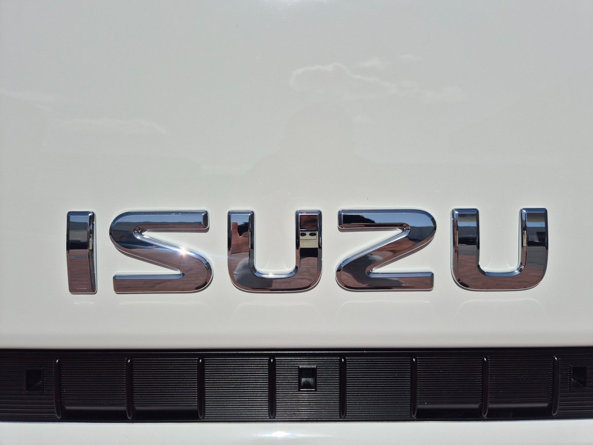 2022 Isuzu Trucks Nnr 45 150 Amt Van And Lift image 16