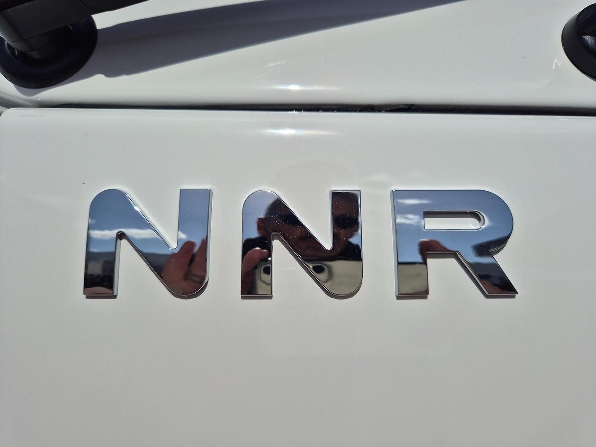 2022 Isuzu Nnr 45 150 Amt Van And Lift image 20