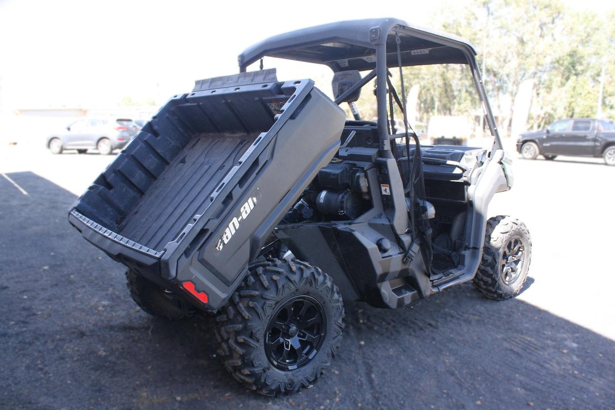 2023 Can-am Defender Xu Hd9 image 8