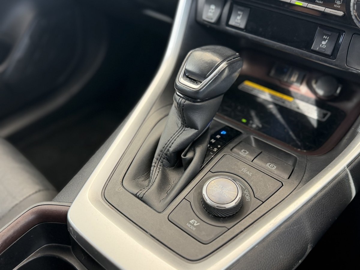 2020 Toyota RAV4 Cruiser AXAH54R 4X4 On Demand image 14