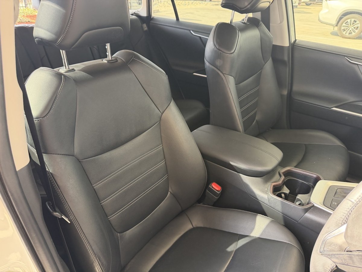2020 Toyota RAV4 Cruiser AXAH54R 4X4 On Demand image 21