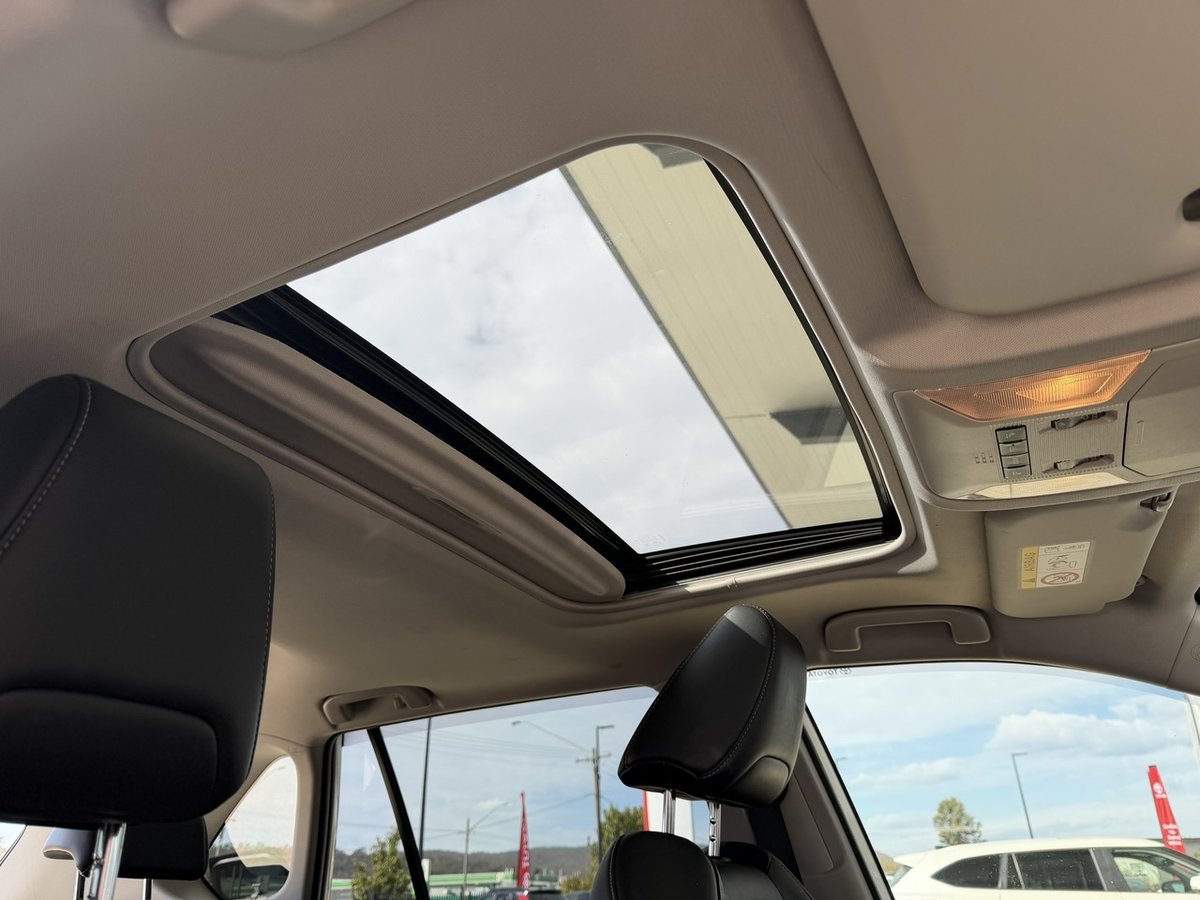 2020 Toyota RAV4 Cruiser AXAH54R 4X4 On Demand image 22