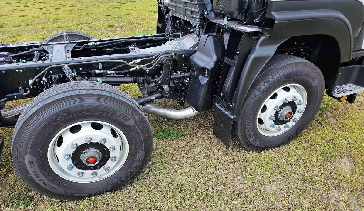 2026 Isuzu Fyj 320-355 At R67 image 7