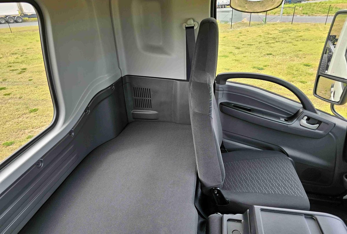 2026 Isuzu Fyj 320-355 At R67 image 13