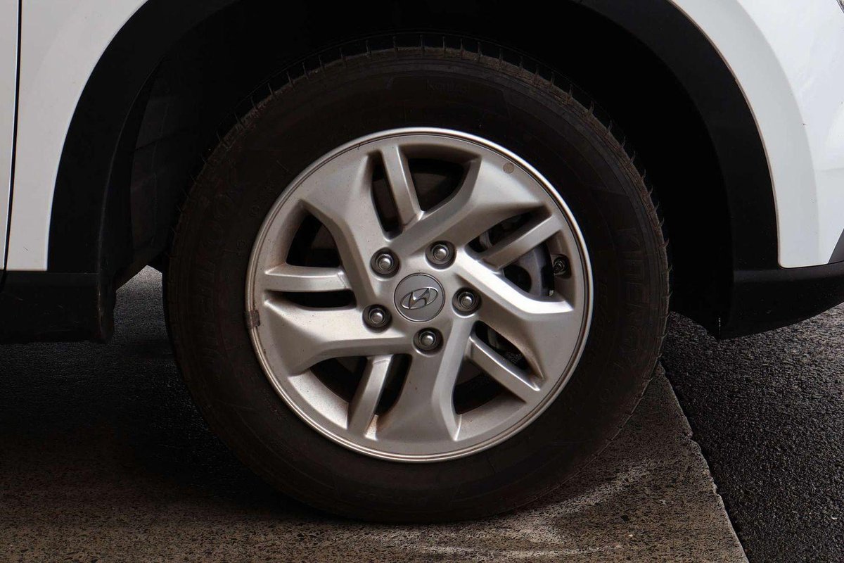 2025 Hyundai Venue QX.V5 MY25 image 9