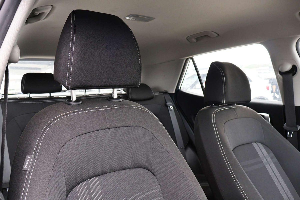 2025 Hyundai Venue QX.V5 MY25 image 11