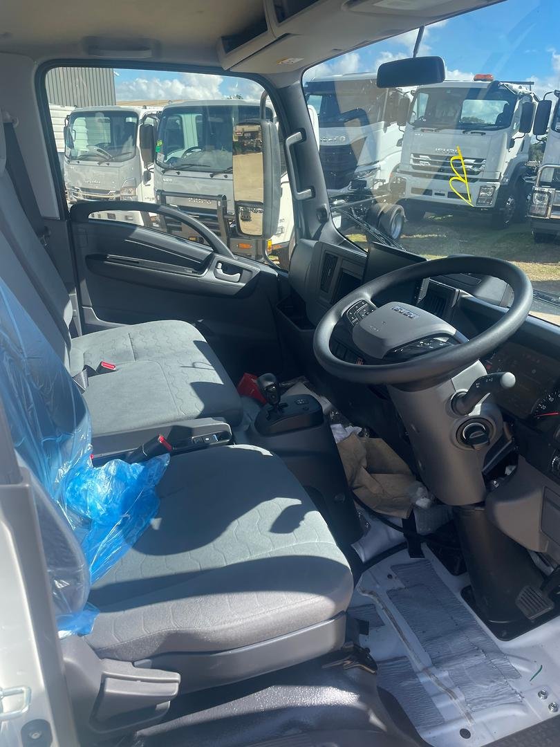 2026 Isuzu N Series image 8