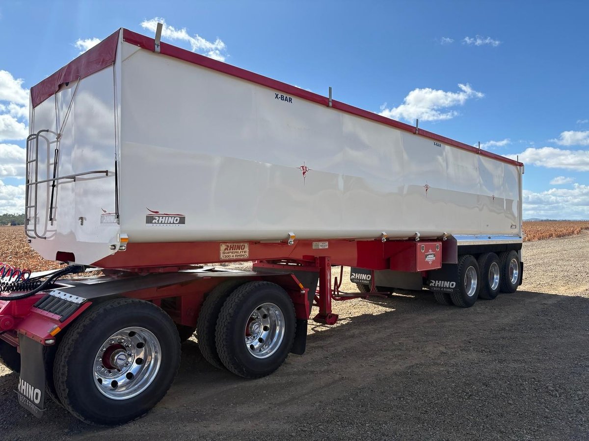 Tri axle 2019 Rhino