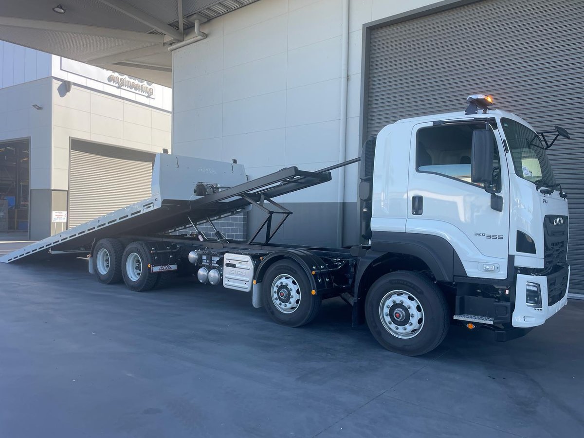 2026 Isuzu F Series FYJ 320-355 AT R67 image 11