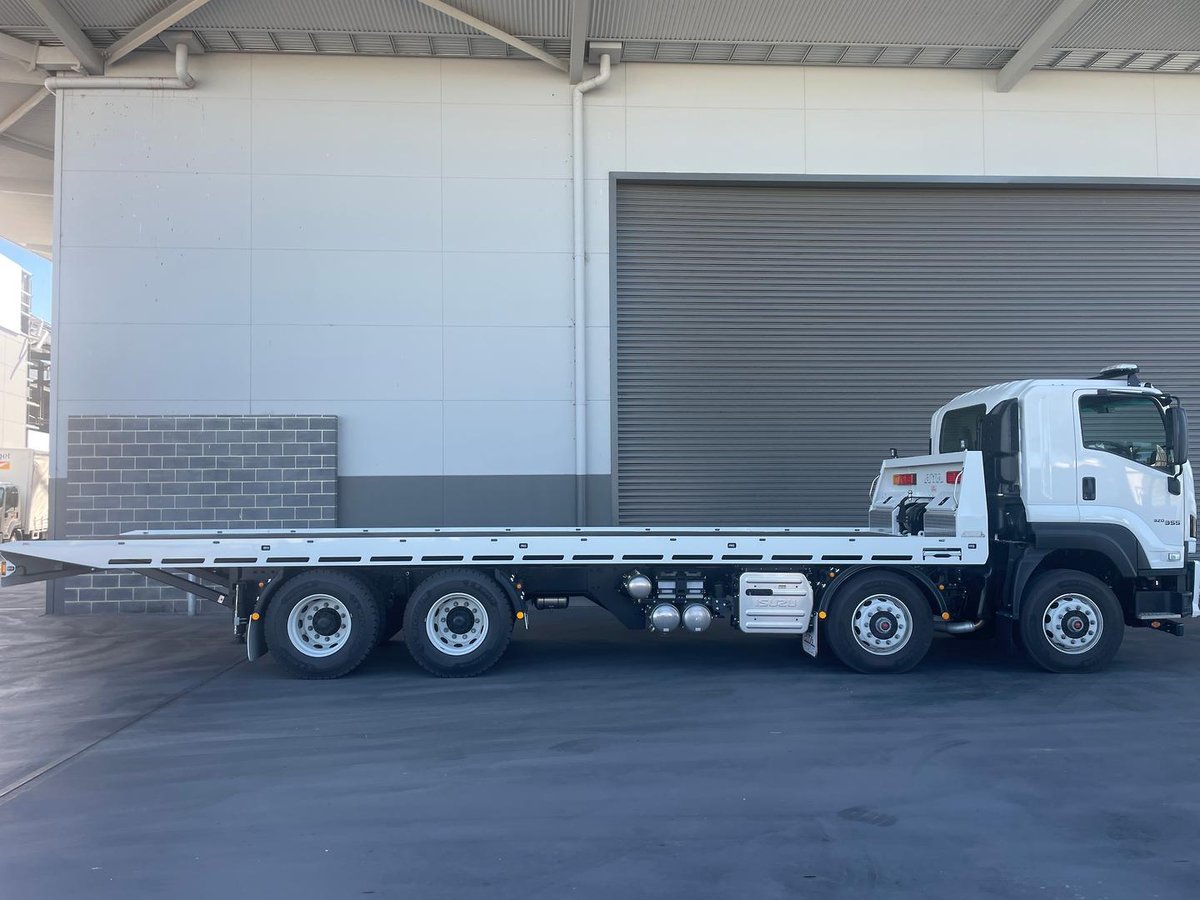 2026 Isuzu F Series FYJ 320-355 AT R67 image 10