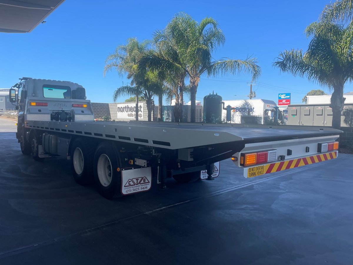 2026 Isuzu F Series FYJ 320-355 AT R67 image 4