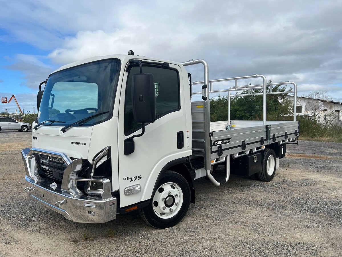 2026 Isuzu Npr 45/65-175 Mt D34 image 2