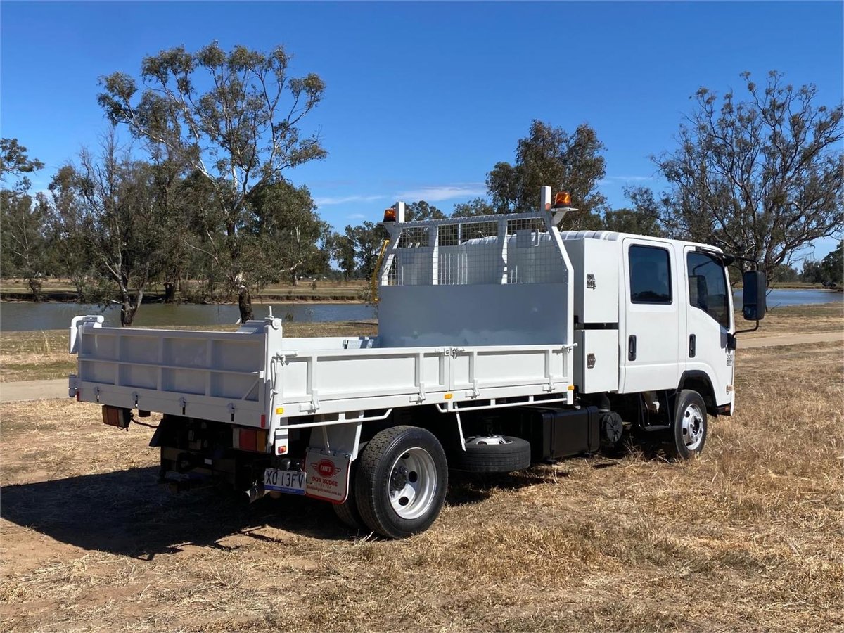 2009 Isuzu N Series Npr 300 image 6