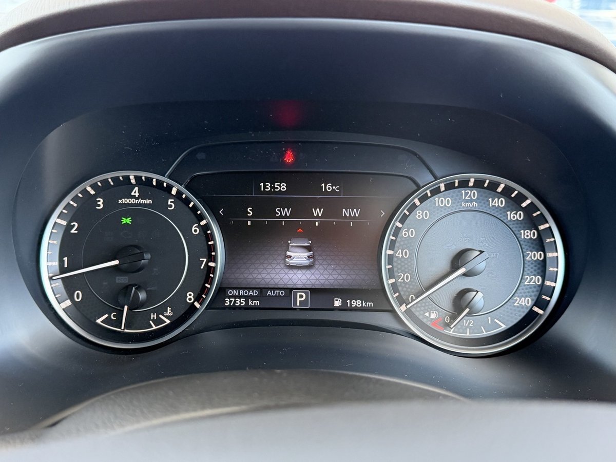2025 Nissan Patrol Ti Y62 MY25 4X4 Dual Range image 10