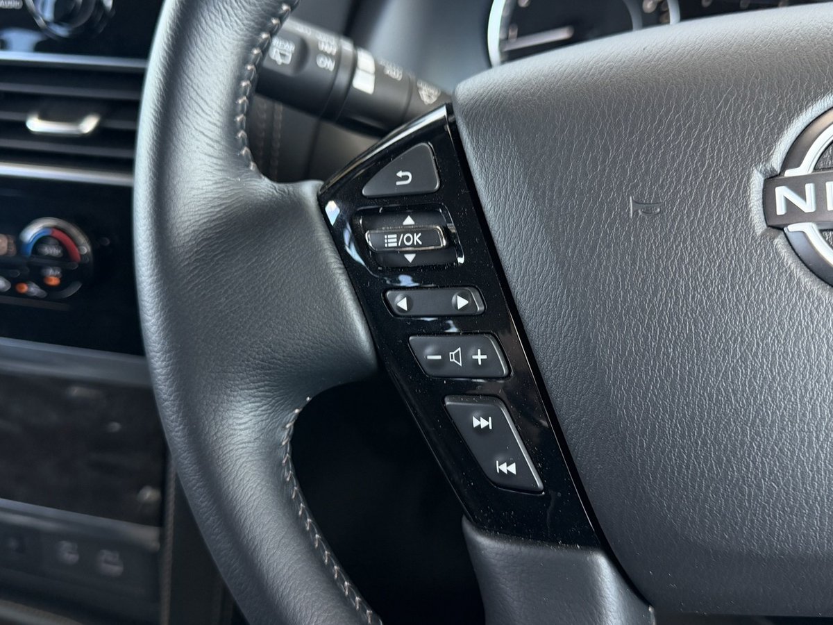 2025 Nissan Patrol Ti Y62 MY25 4X4 Dual Range image 17