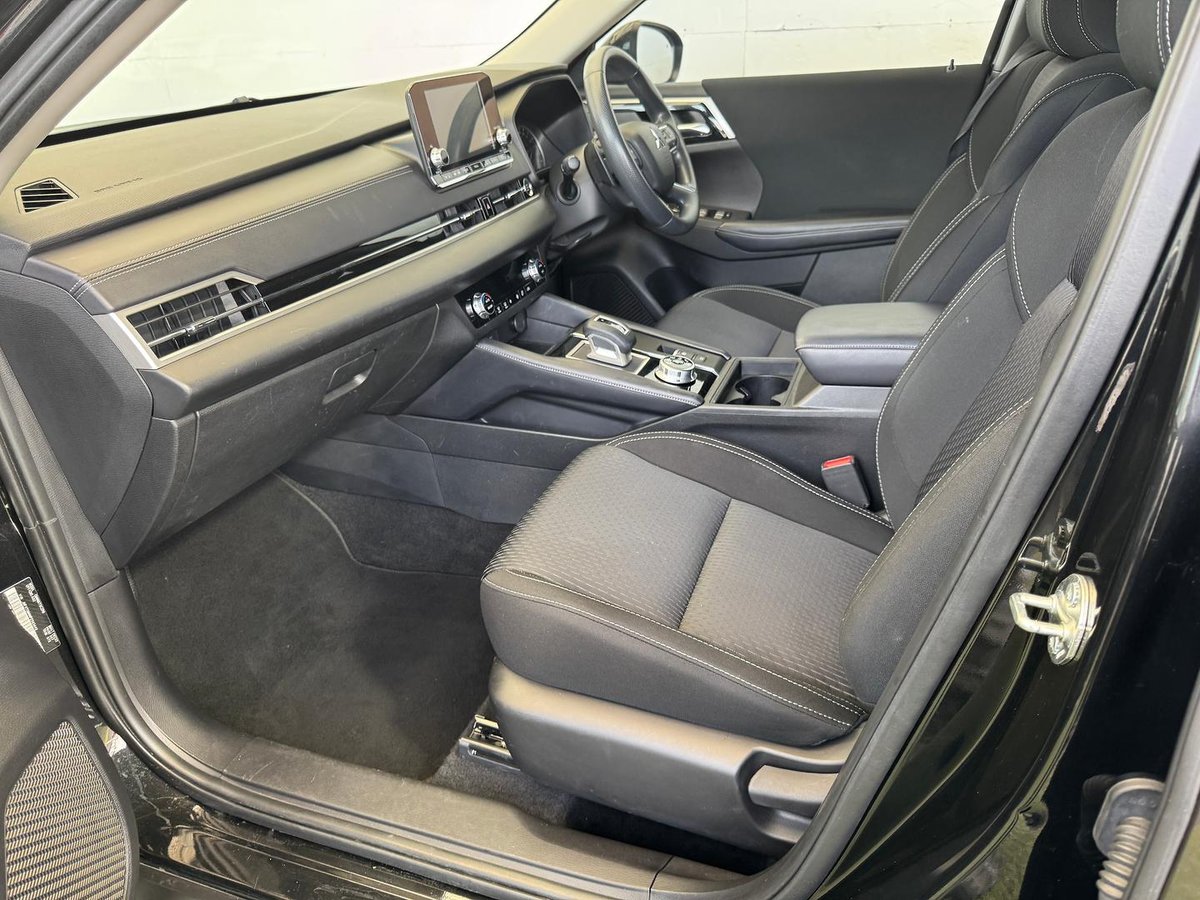 2022 Mitsubishi Outlander ES ZM MY23 AWD image 13