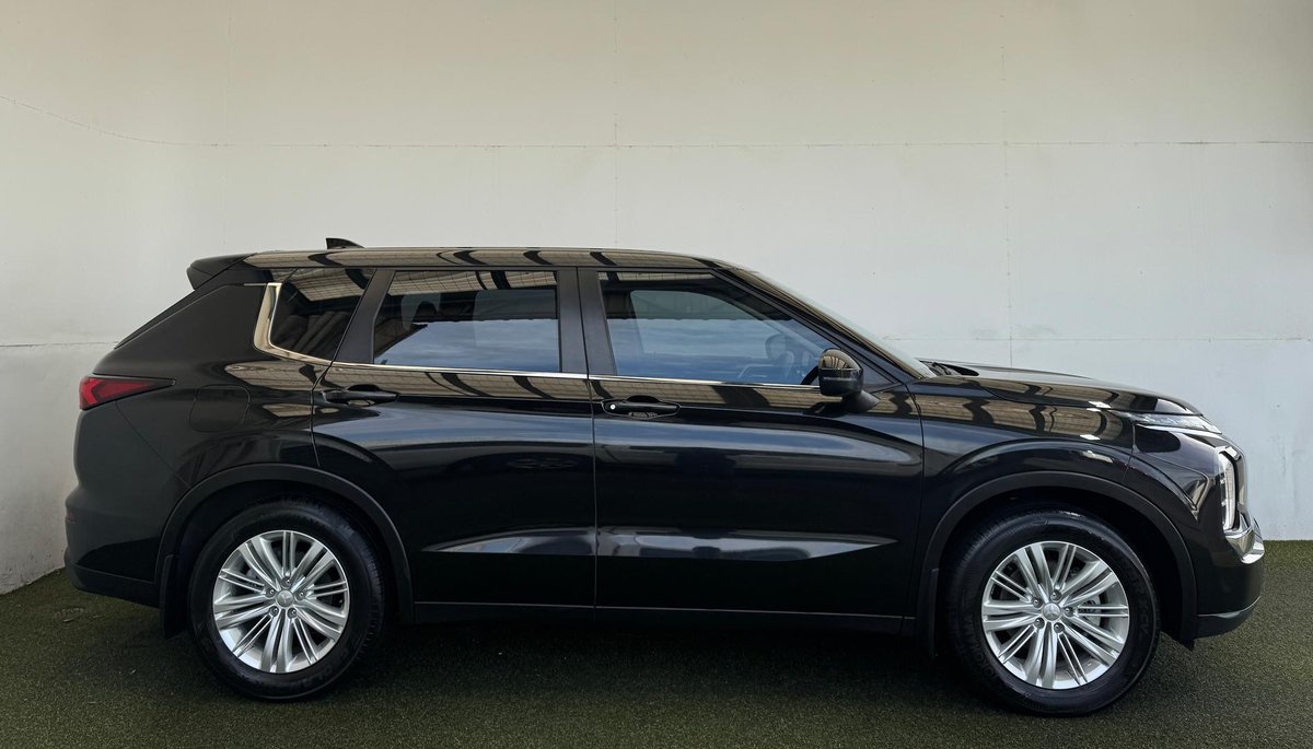 2022 Mitsubishi Outlander ES ZM MY23 AWD image 28