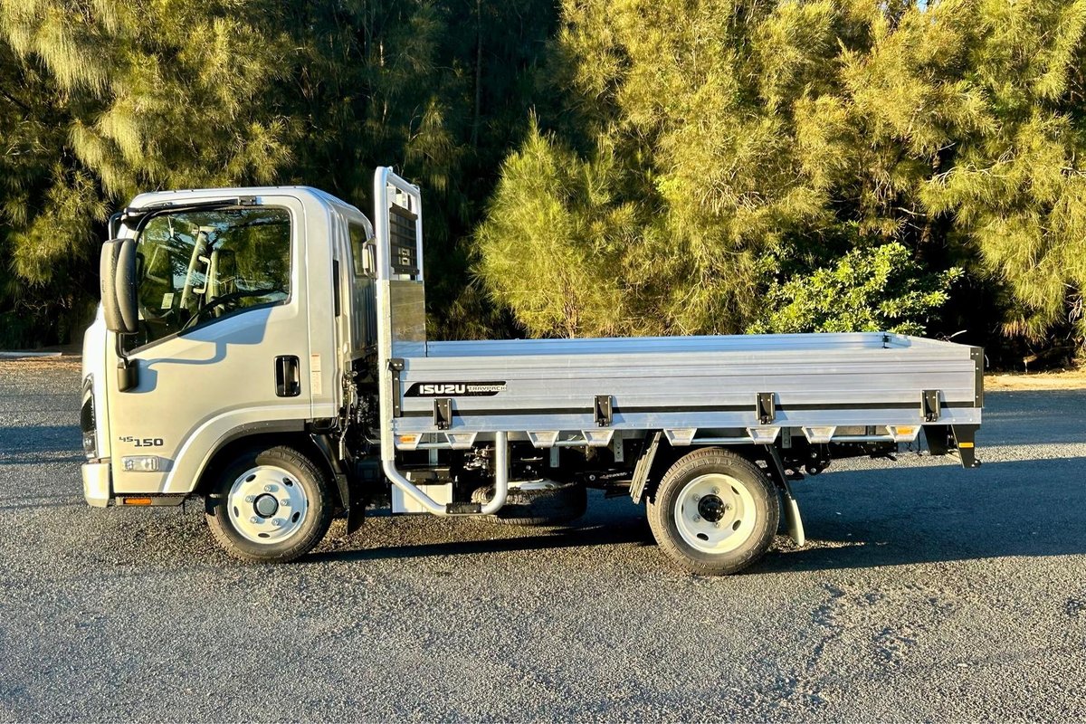 2026 Isuzu N Series NLR 45-150 DT D25 Traypack image 2