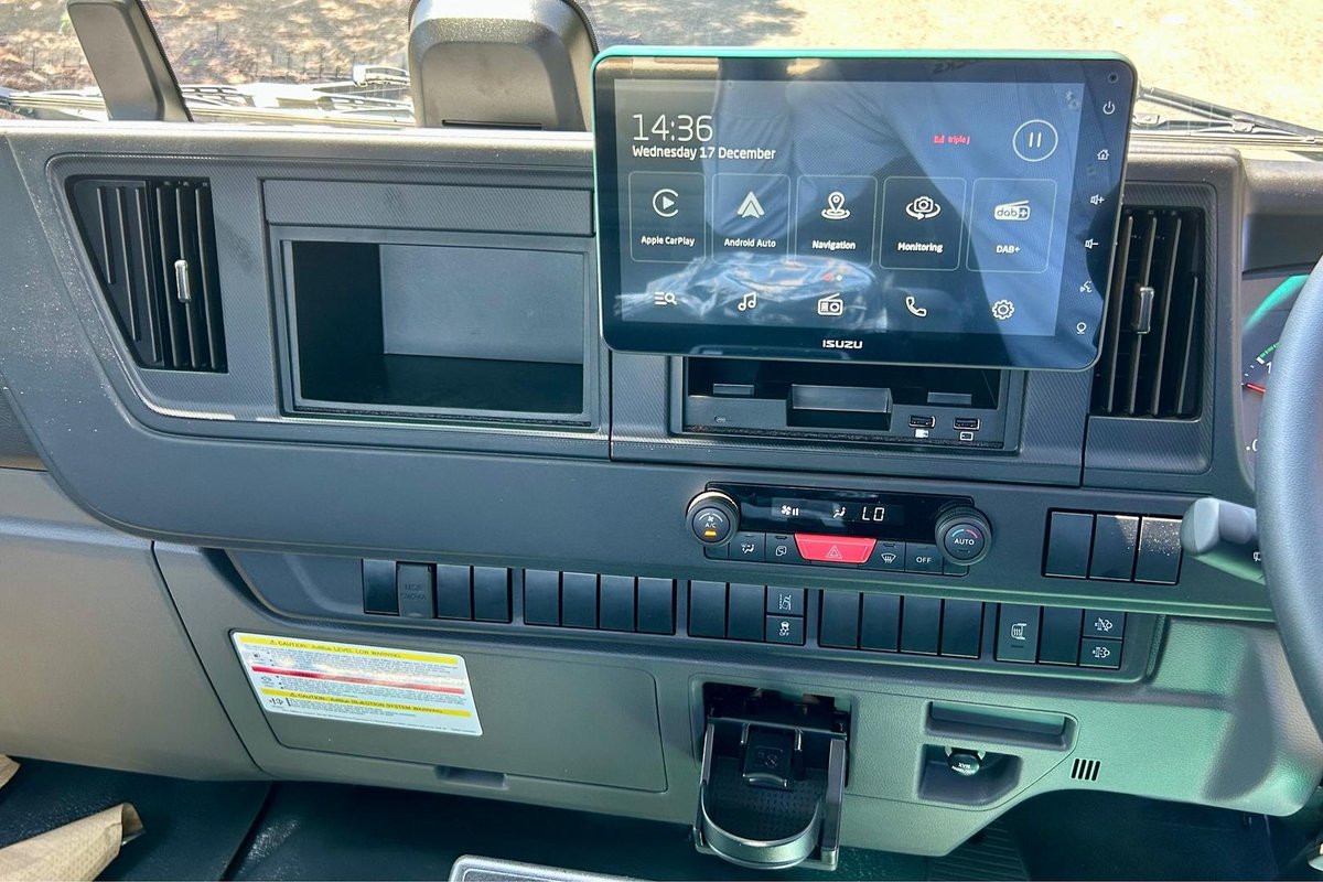 2025 Isuzu F Series Fvl 260-300 At R67 image 24
