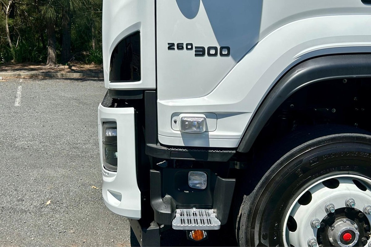 2025 Isuzu F Series Fvl 260-300 At R67 image 9